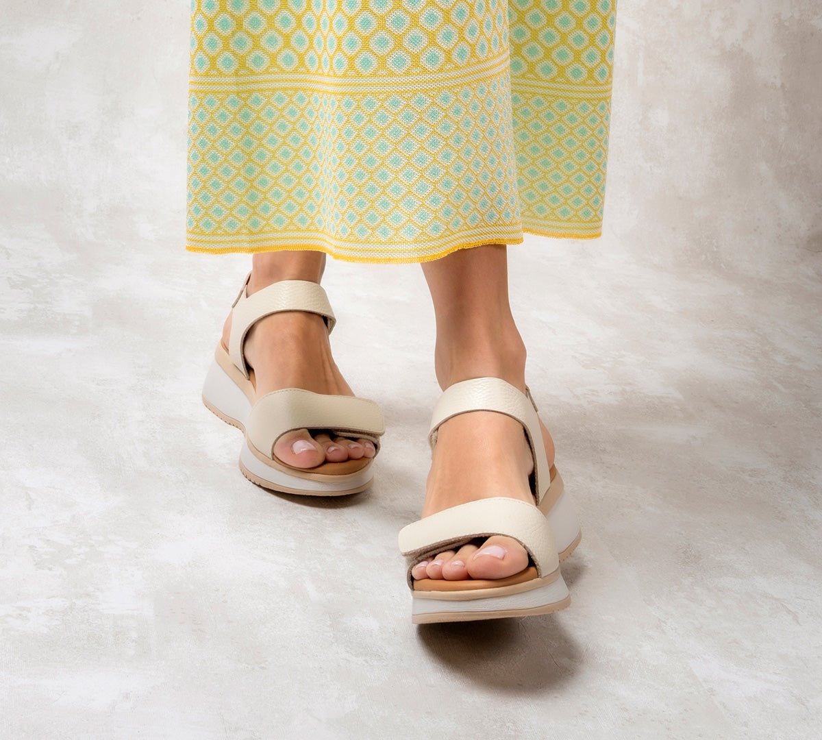 Napoli Ergonomic Sand