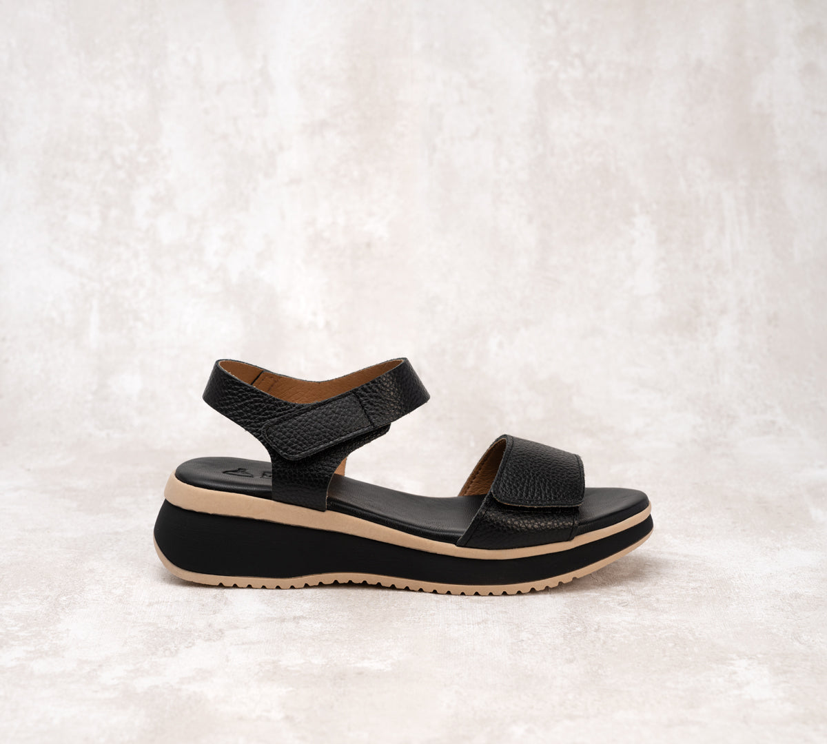 Napoli Ergonomic Black Caramel