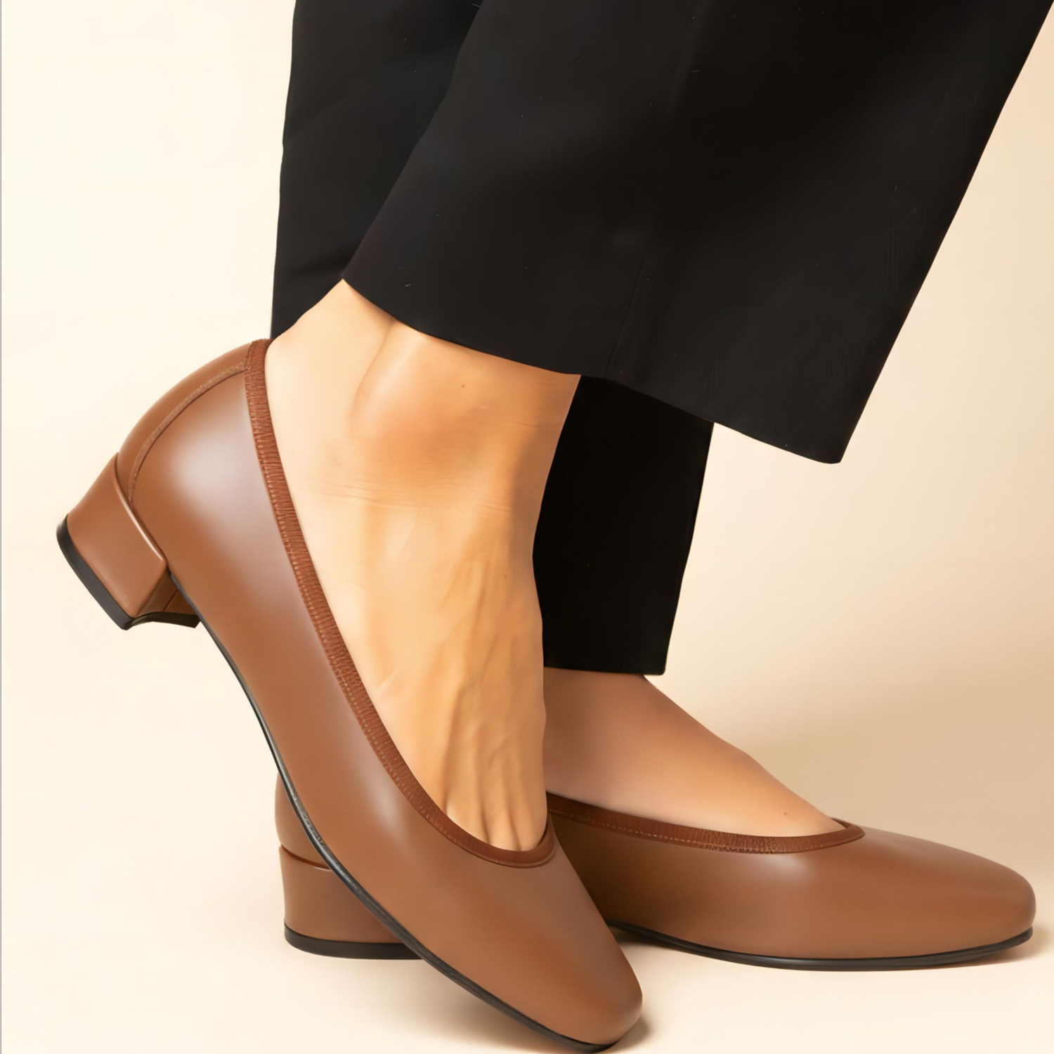 Isa Flat - Tan