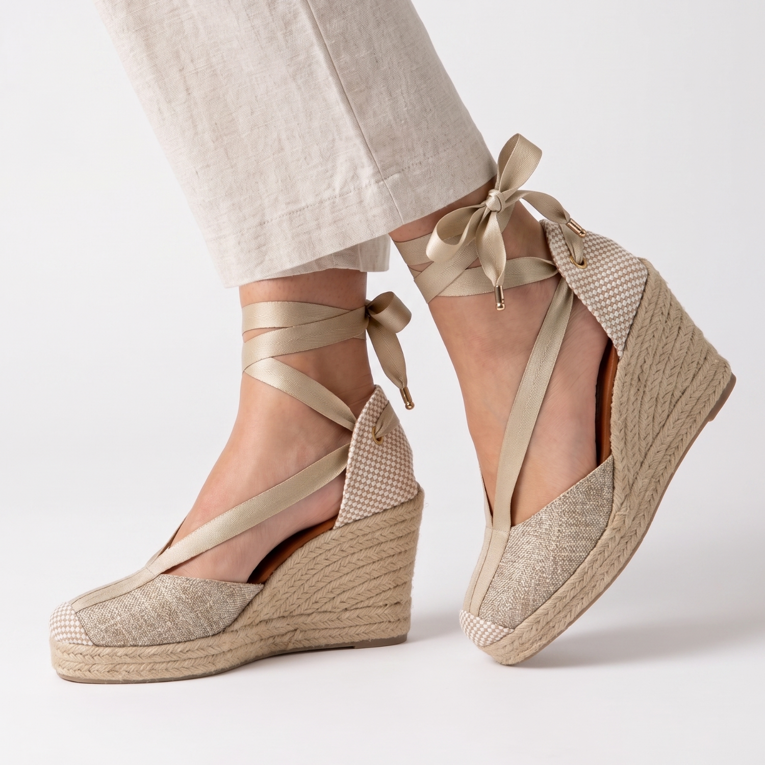 Jimena Medium Strap Wedges - Gold Woven