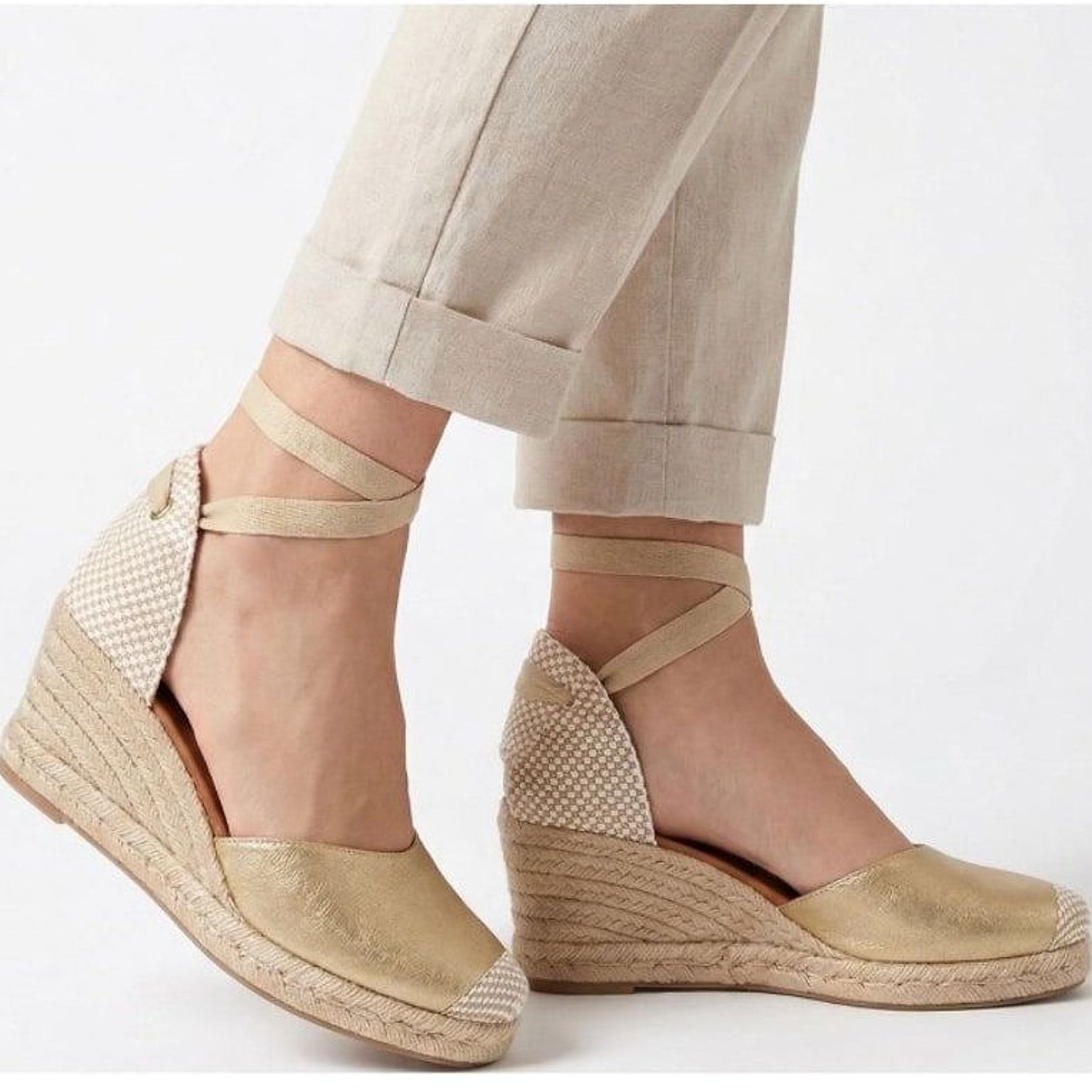 Jimena Mid Laces Wedges - Champagne
