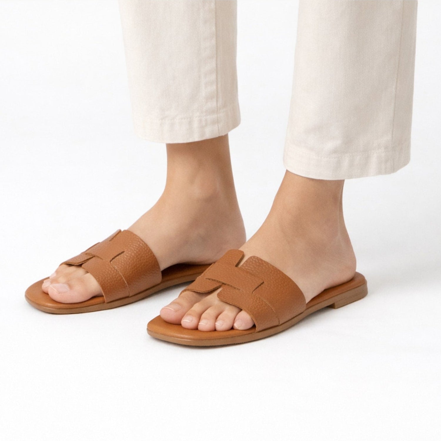 Lucila Sandal - Tan