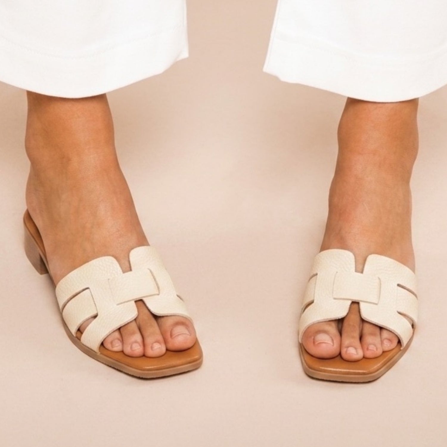 Ona Sandal - Ivory