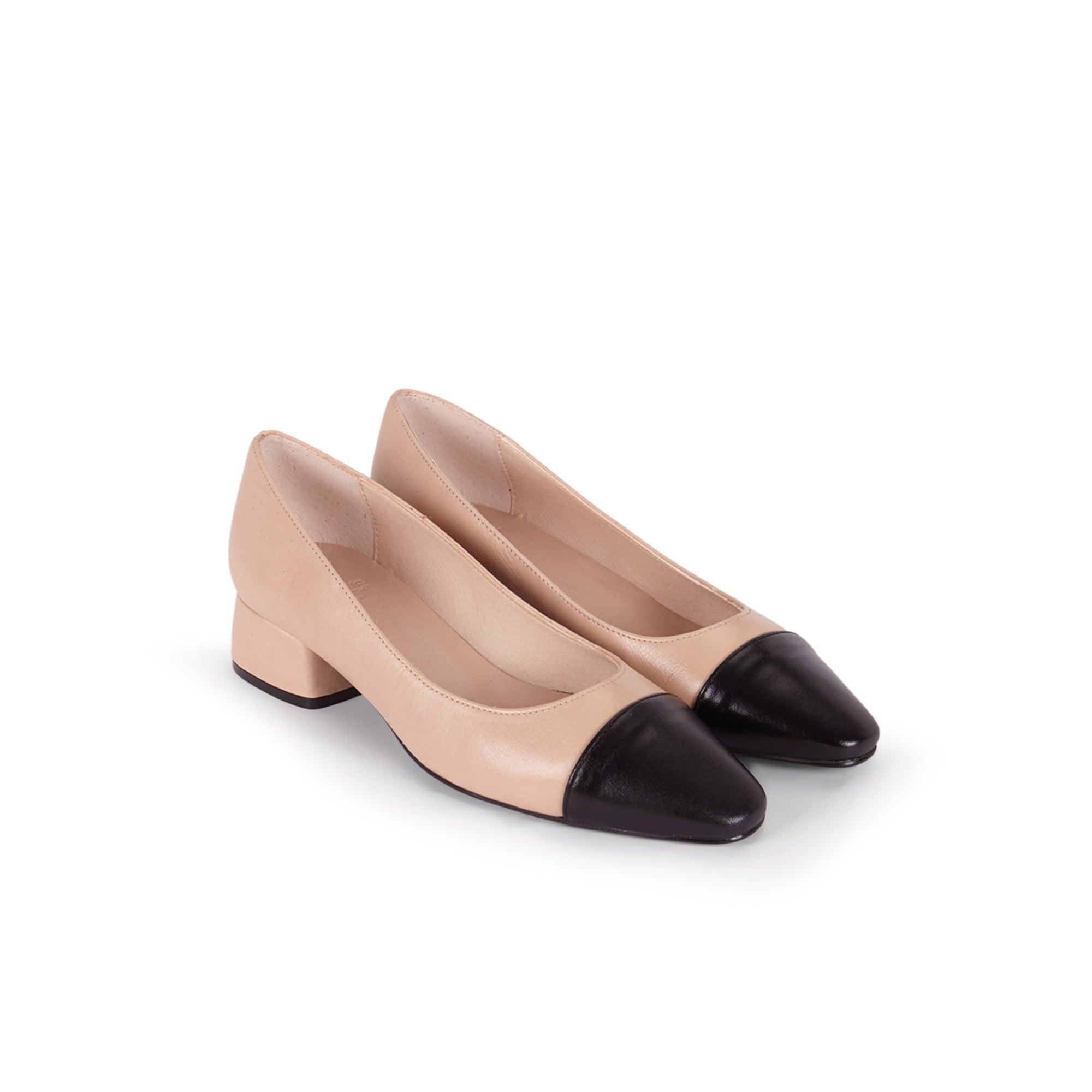 Berta Nude with Black Tip