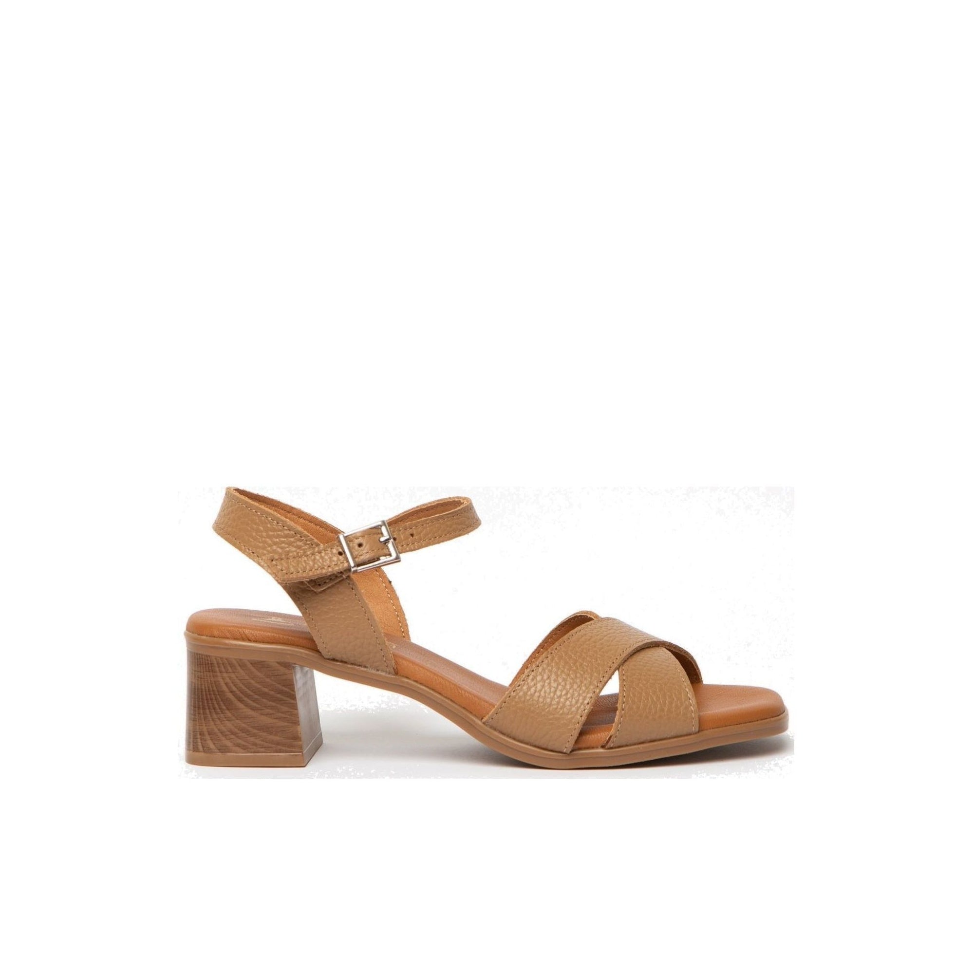 Celia Taupe