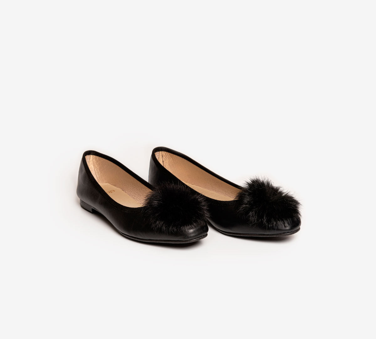 Princess Patricia Pom Pom Leather Black