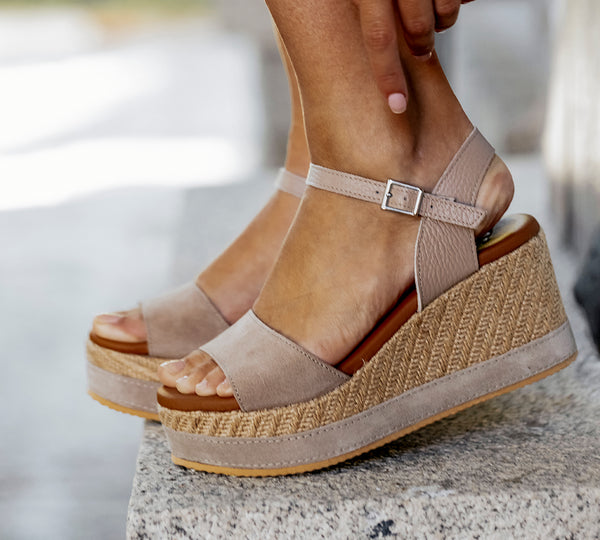 Conil Taupe Wedge