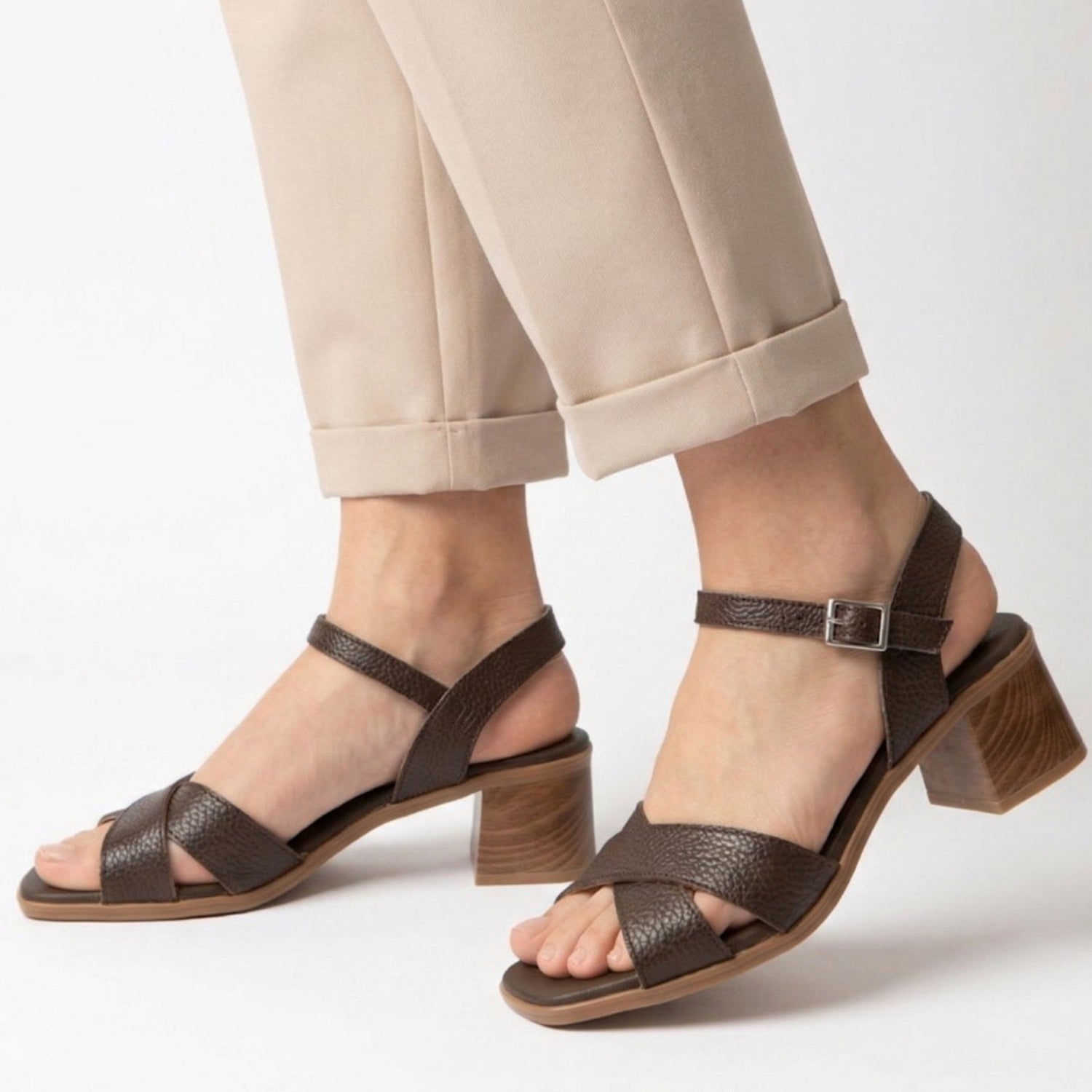 Celia Heel - Chestnut