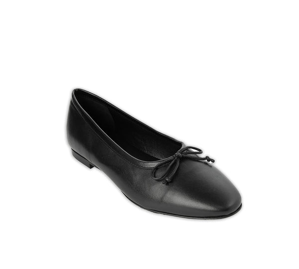 Amelie Black