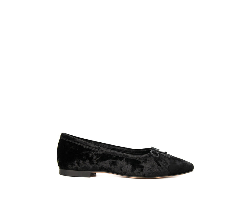 Amelie Black Velvet