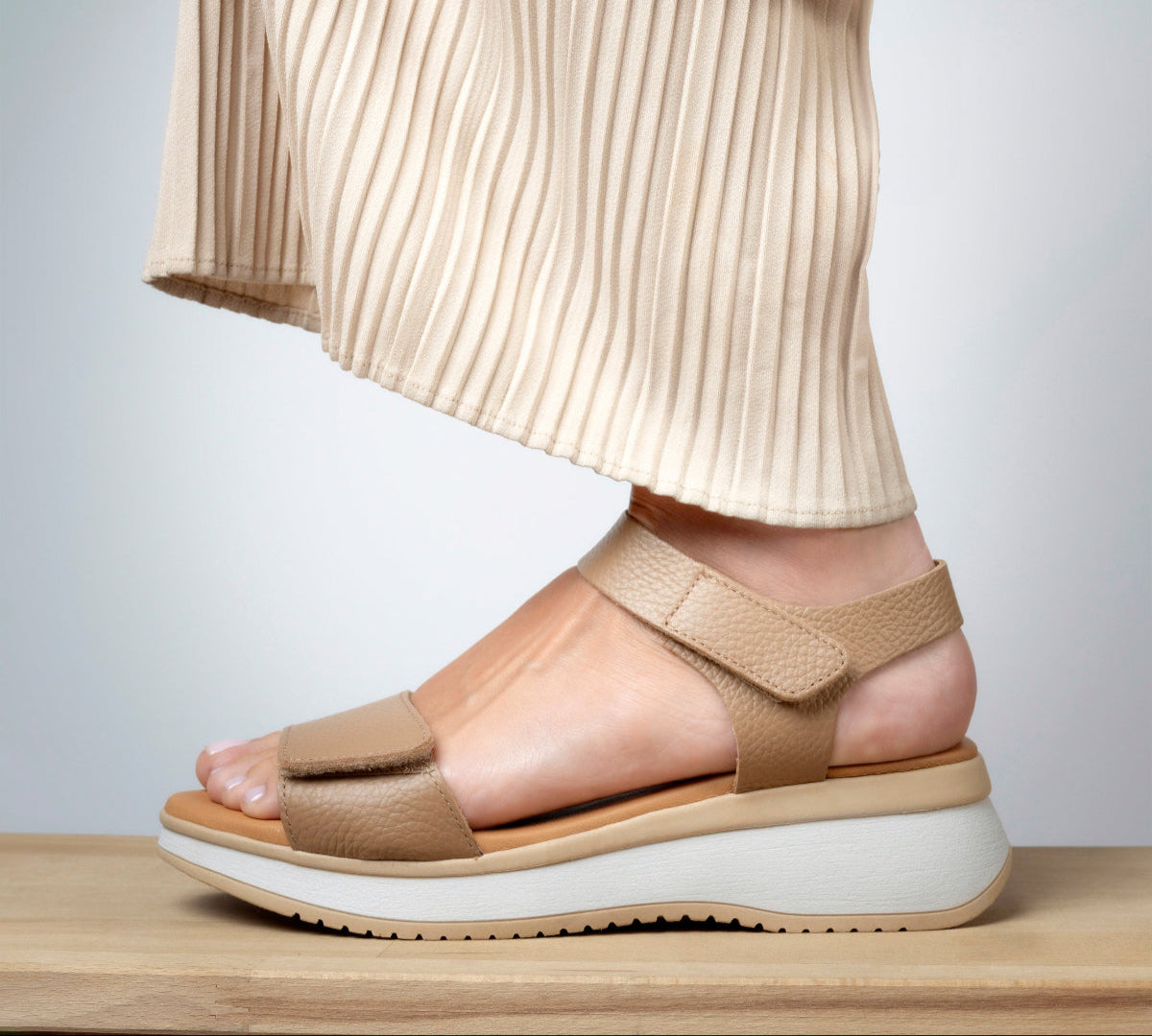 Napoli Ergonomic Latte