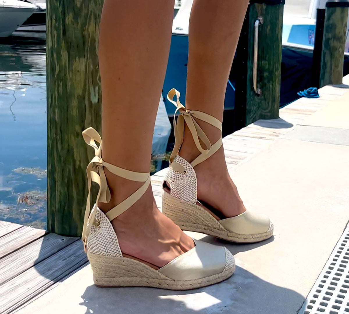 Jimena Gold  Medium Laces