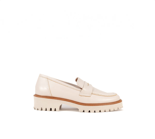 Borgoña Sand Leather Loafer