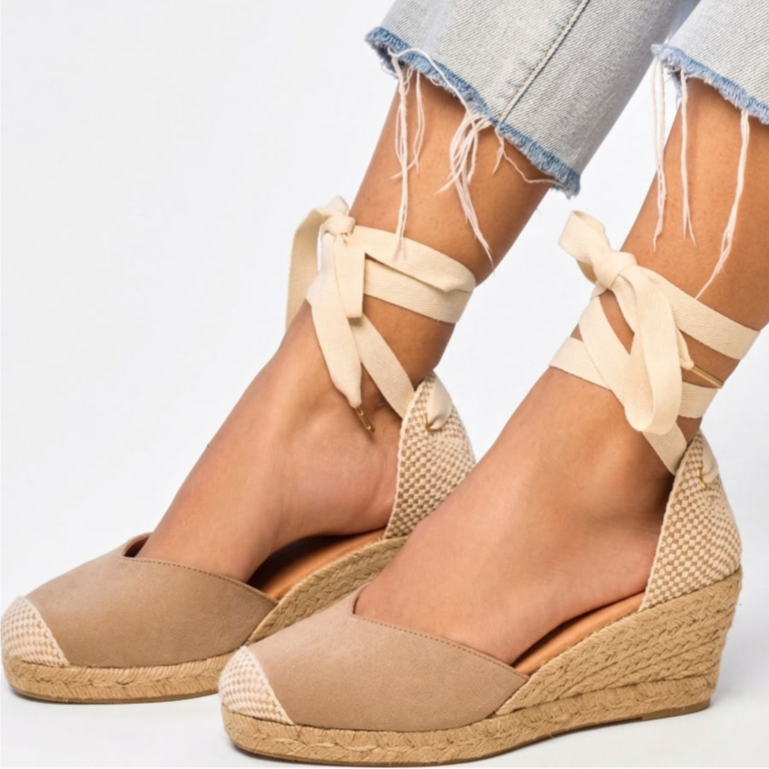 Jimena Mid Laces Wedges - Taupe