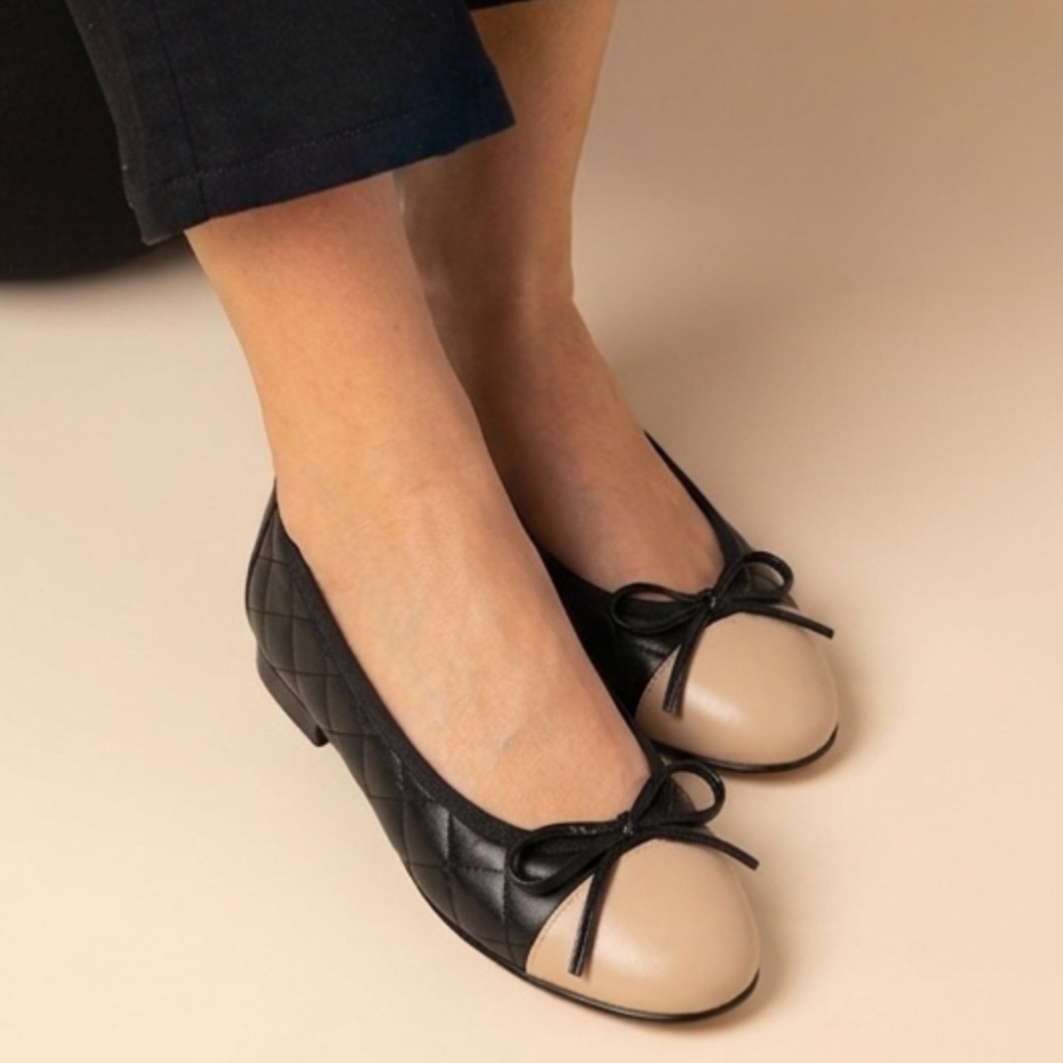 Margot Flat - Black