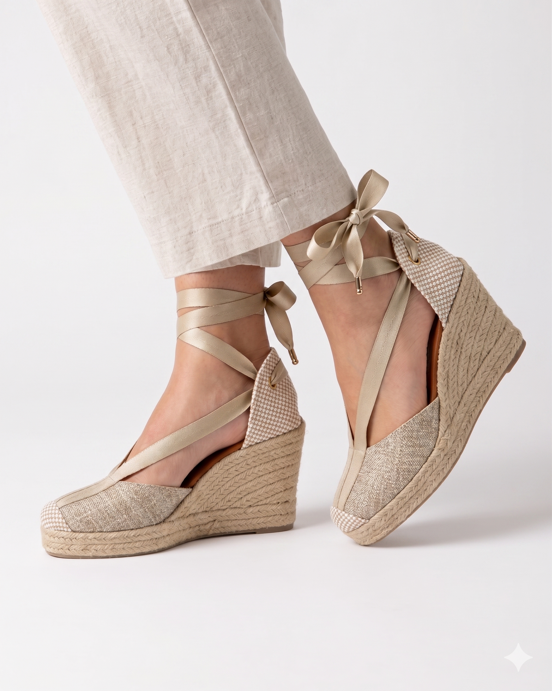 Jimena High Laces Gold Woven Lace-Up