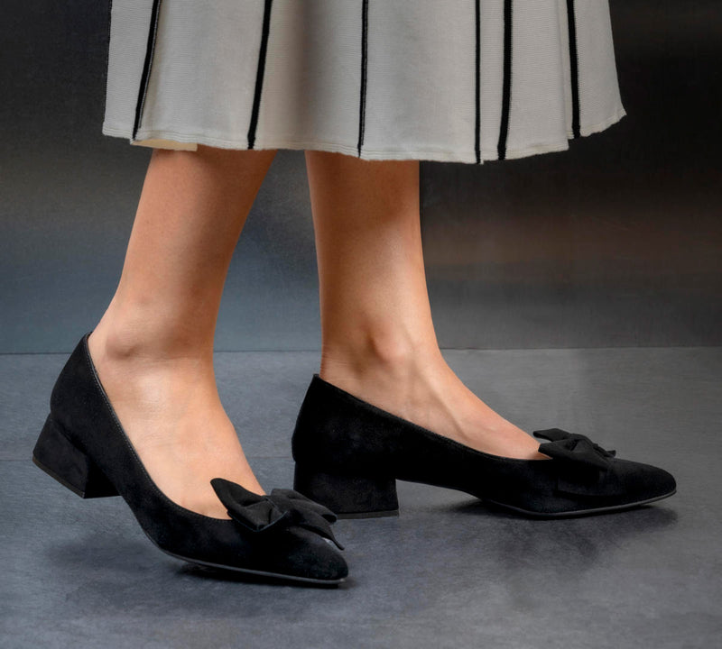 Leonor Black Suede Bow