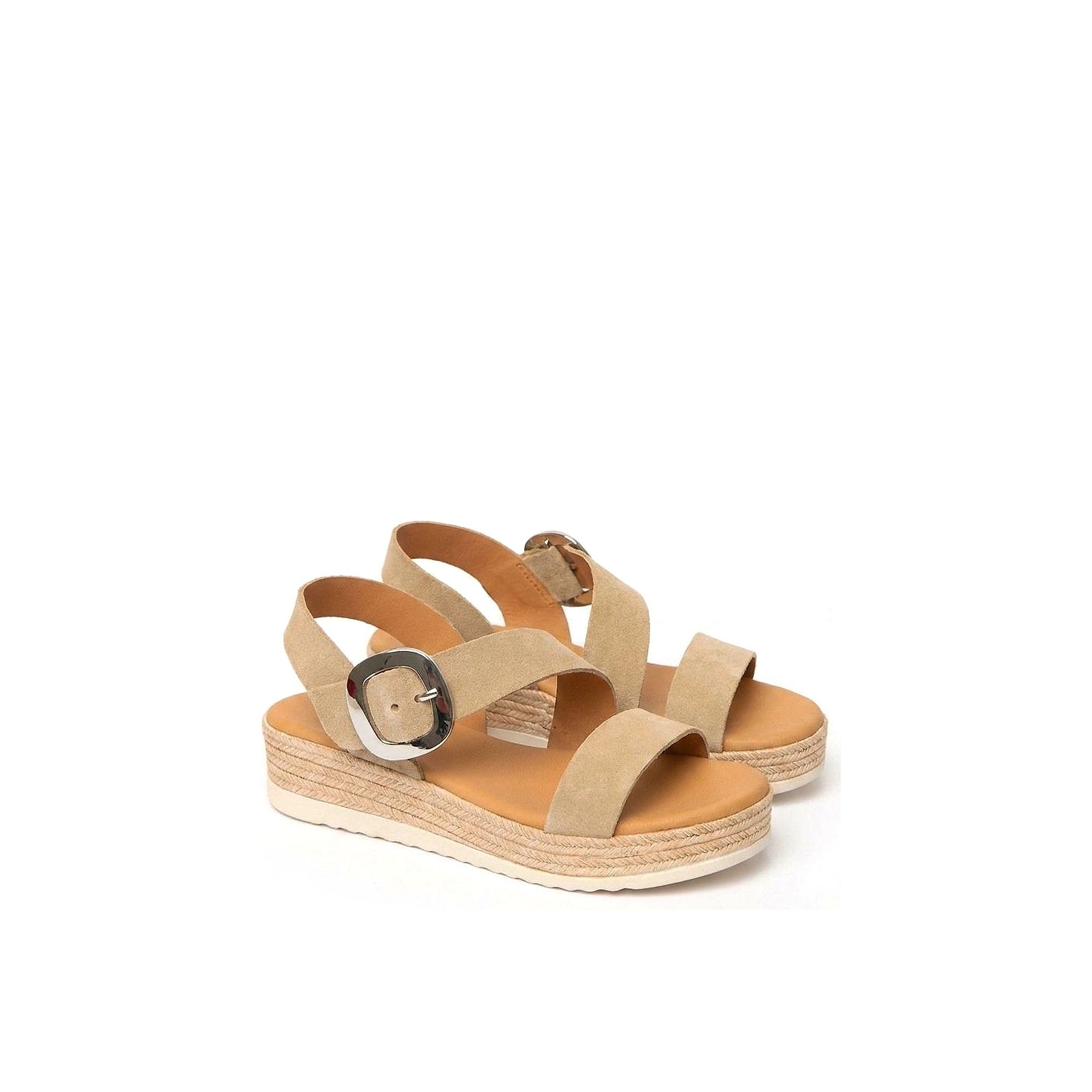 Liena Sand
