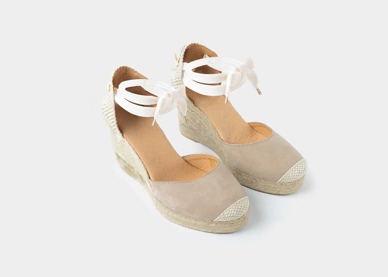 Jimena Taupe High  Laces